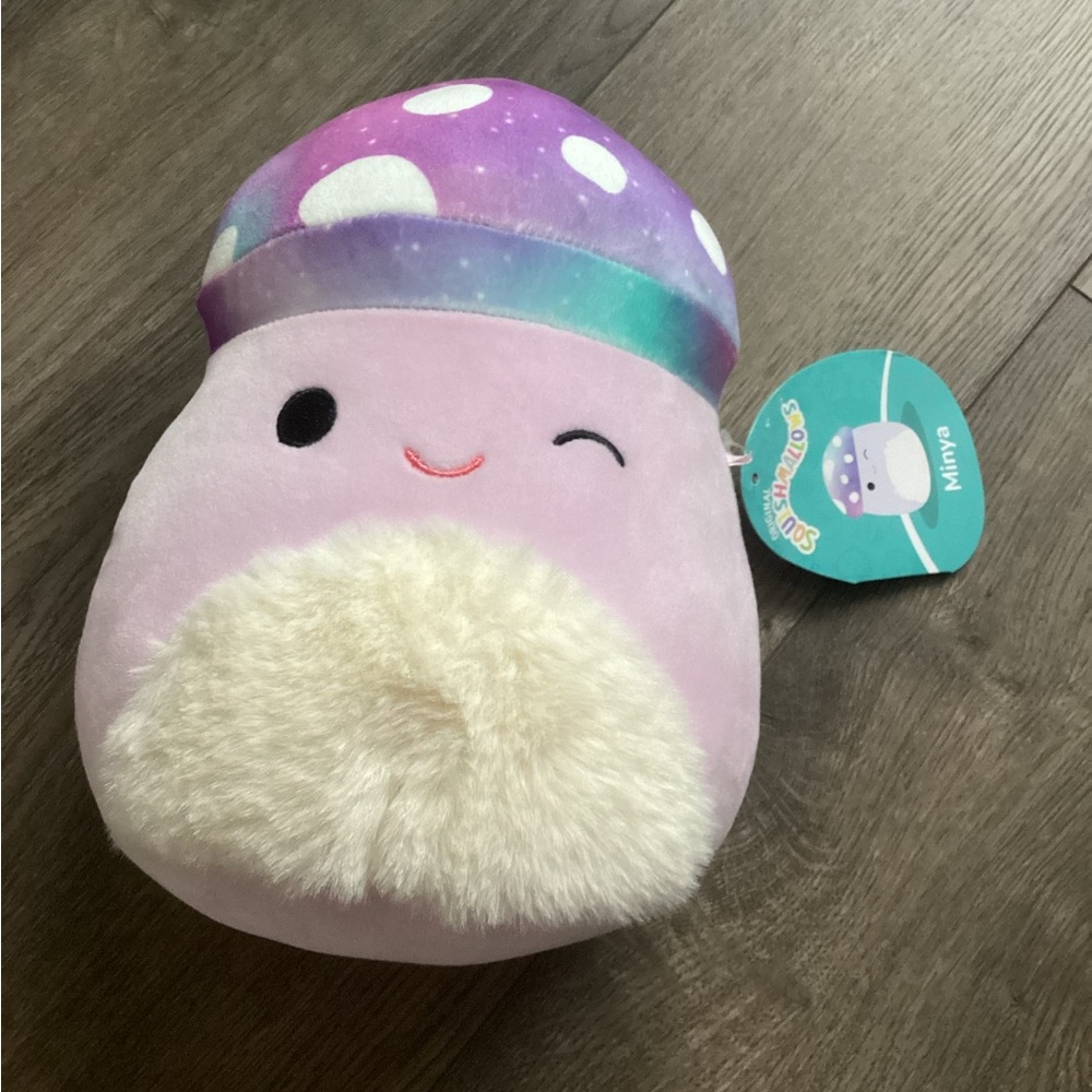 New!!! Squishmallow 8 inch Minya